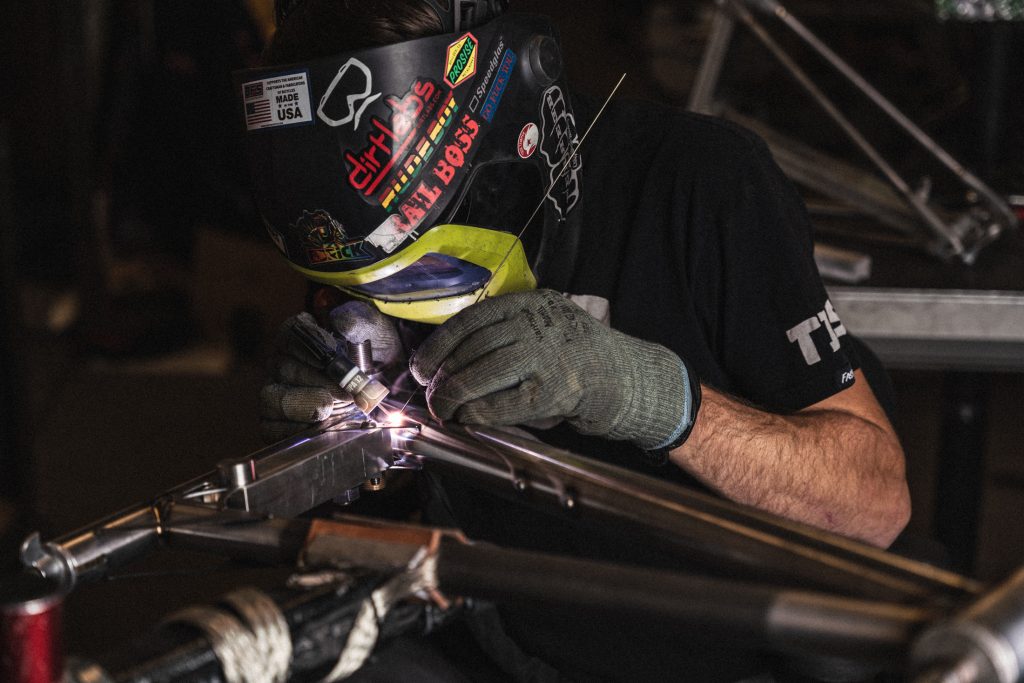 Pr66 Reeb PROTOTYPE: REEB Cycles Unveils Steel “SST” Full Suspension Bike